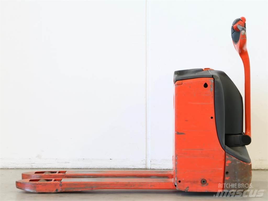 Linde T16/1152 手推堆垛车