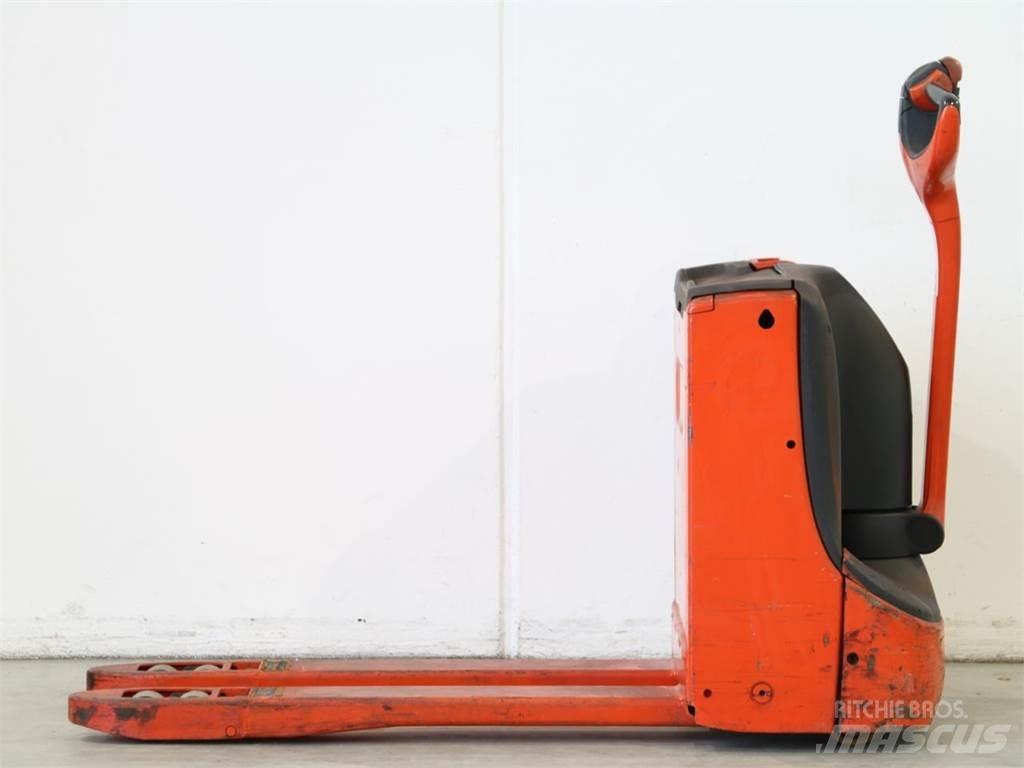 Linde T16/1152 手推堆垛车
