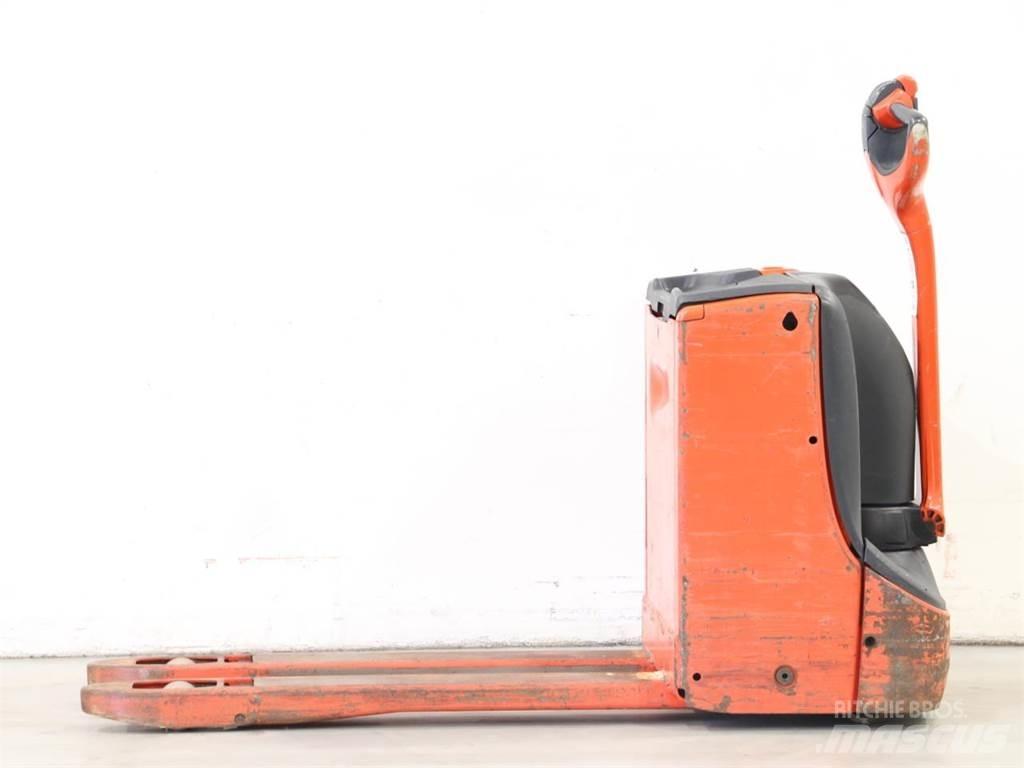 Linde T16/1152 手推堆垛车