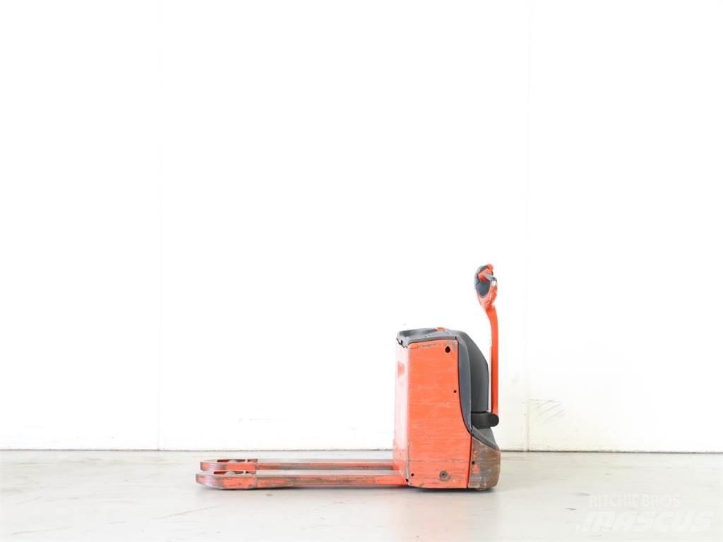 Linde T16/1152 手推堆垛车