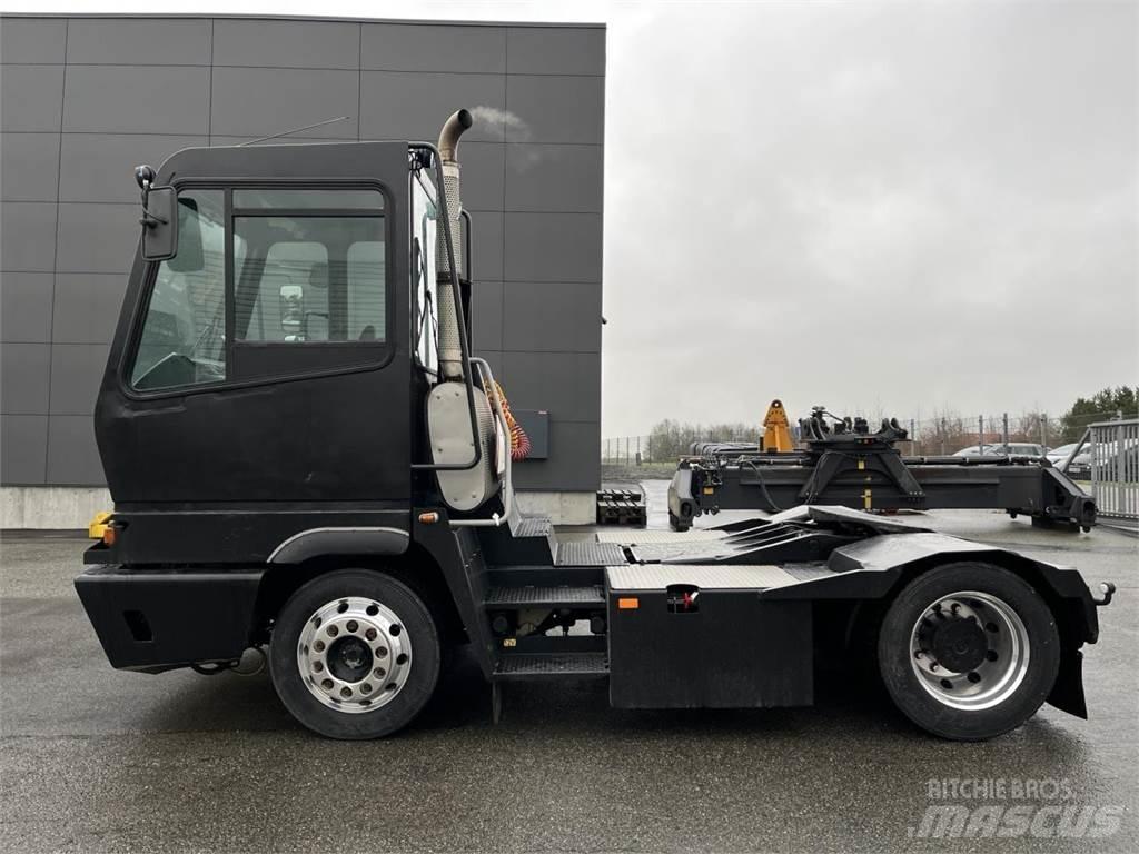 Terberg YT222 4X2 物流运输-其他