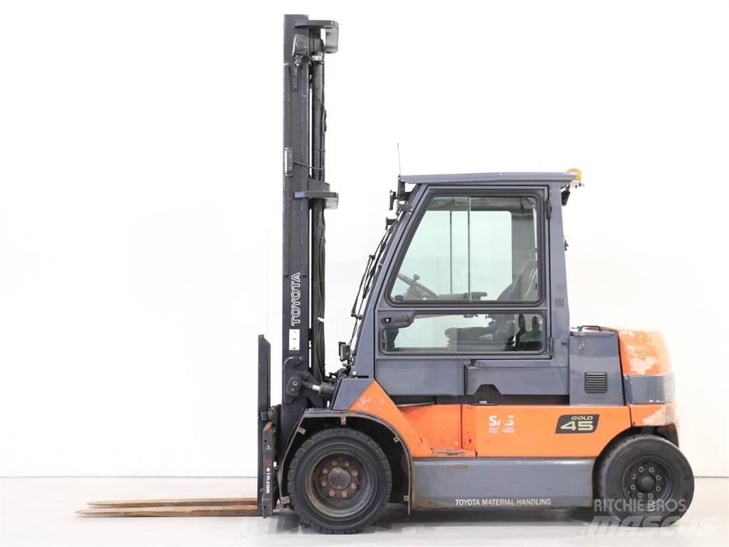 Toyota 7FBMF45 其他叉车