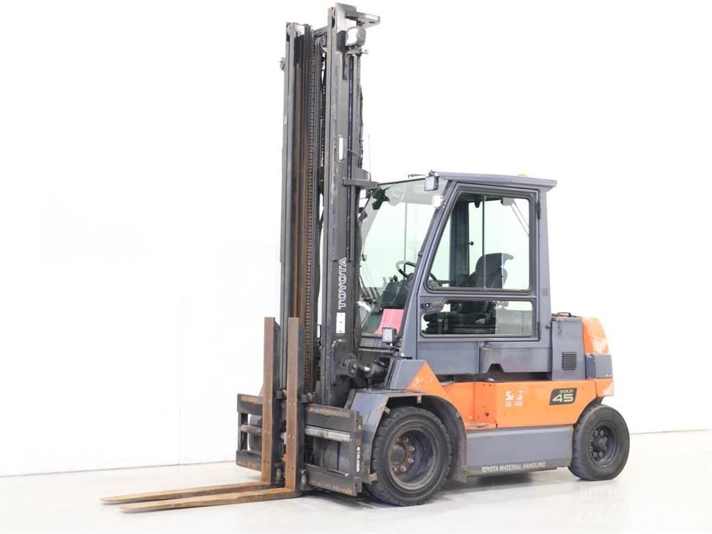 Toyota 7FBMF45 其他叉车