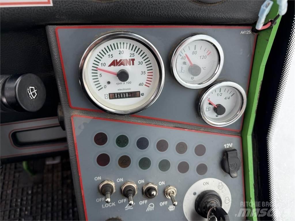 Avant 640 DLX 小型装载机