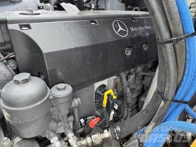 Bell B30D 铰接式自卸车