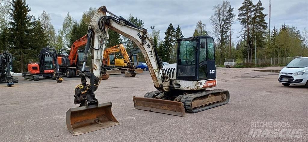 Bobcat 442 中型挖掘机