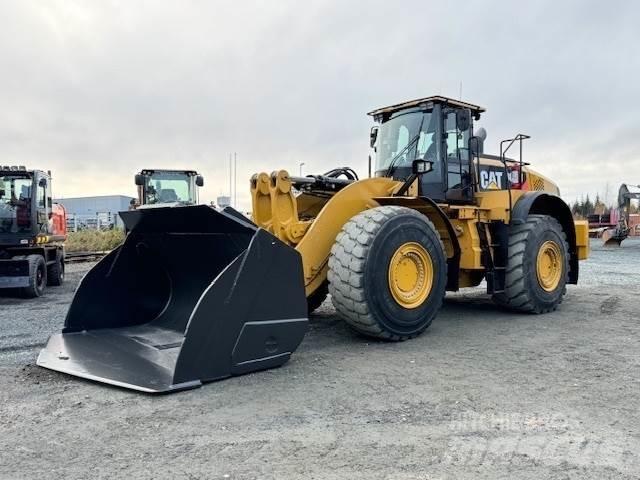 CAT 982M 轮式装载机