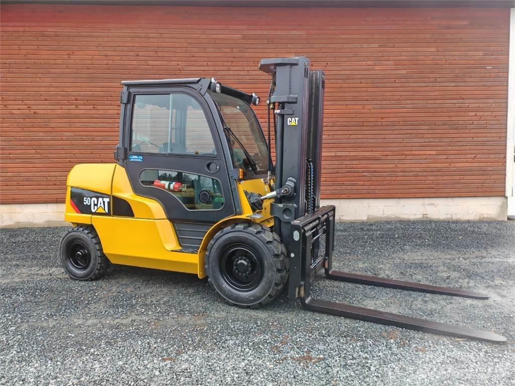 CAT DP50NT 柴油叉车