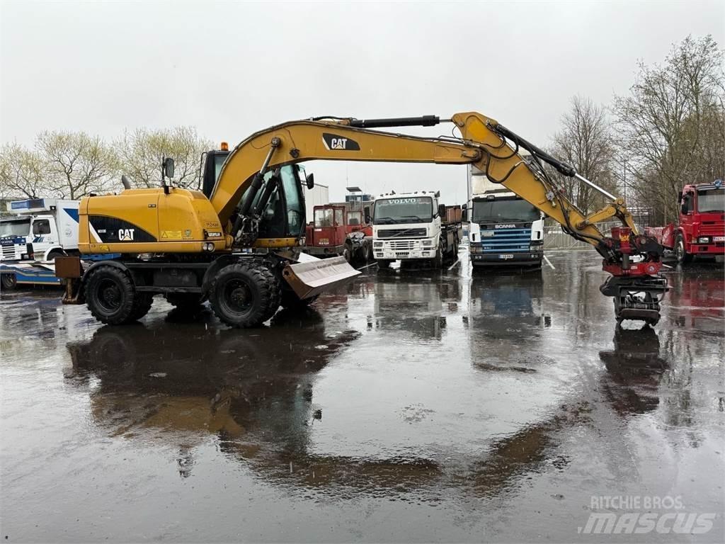 CAT M313 D 轮式挖掘机