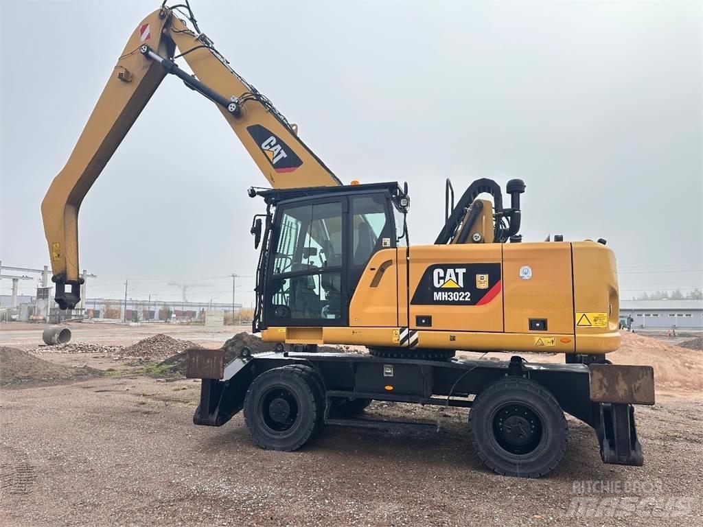 CAT MH3022 轮式挖掘机