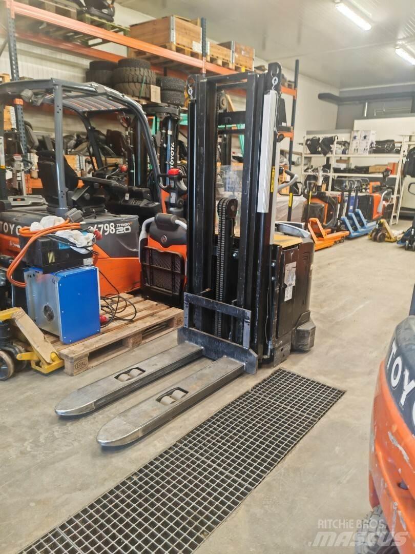CAT NSV16N 其他叉车