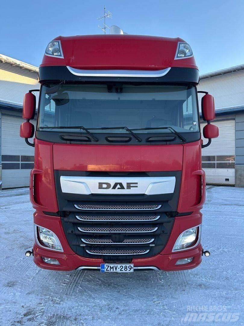 DAF XF 530 6x4 牵引车