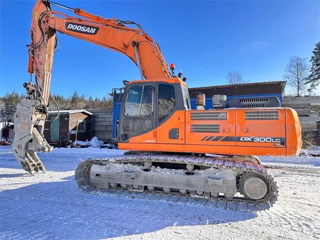 Doosan DX300 LC-3 履带挖掘机