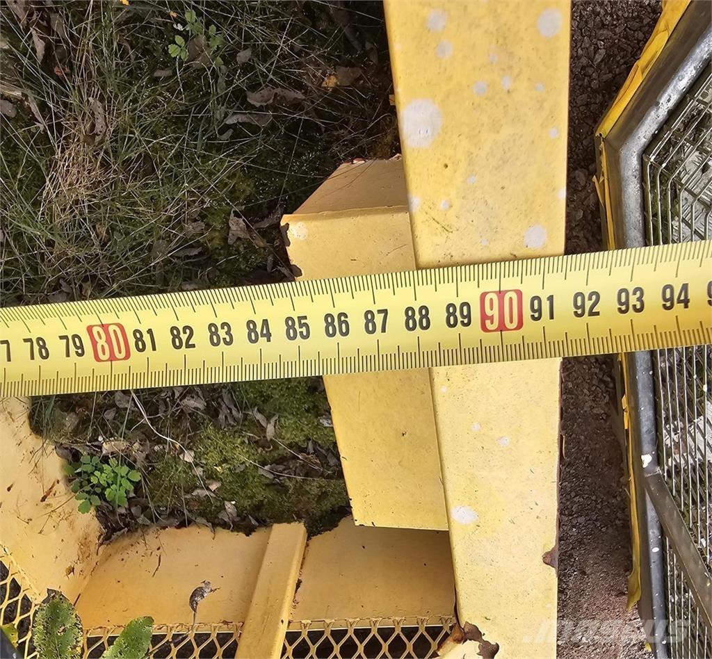  Henkilökori 其他起重机