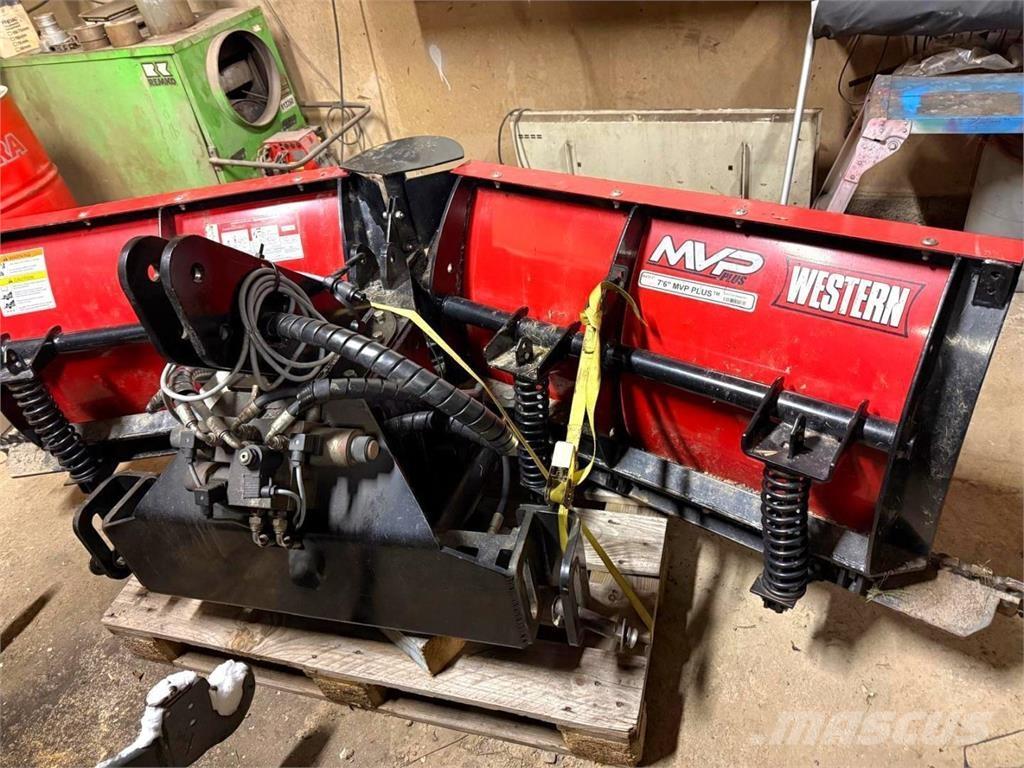 Hilltip Aura 推雪机