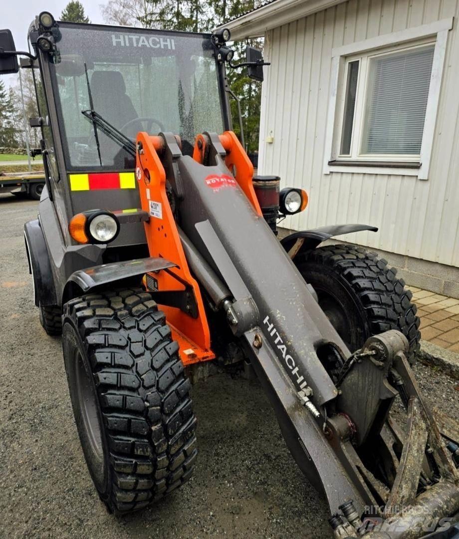 Hitachi ZW75 小型装载机