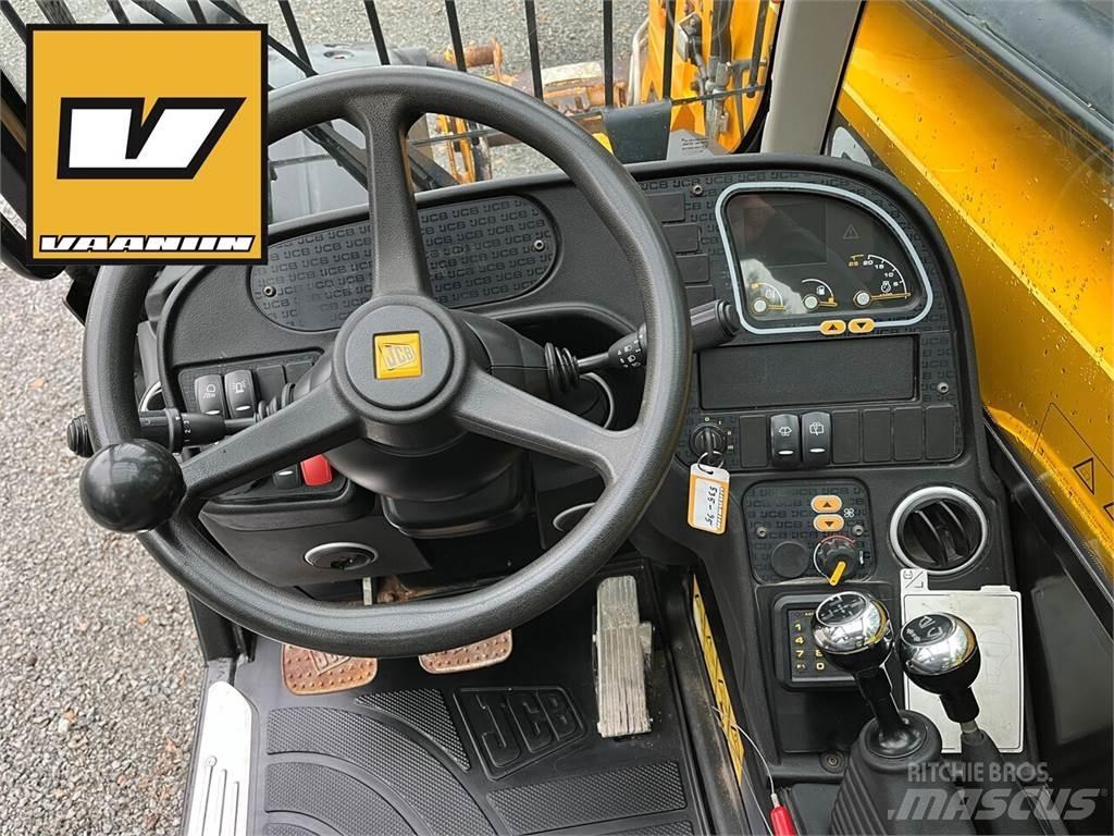 JCB 535-95 伸缩臂叉装车|叉装车