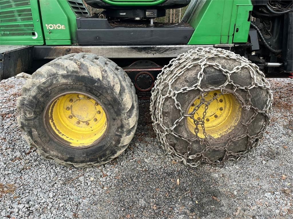 John Deere 1010E 集运机
