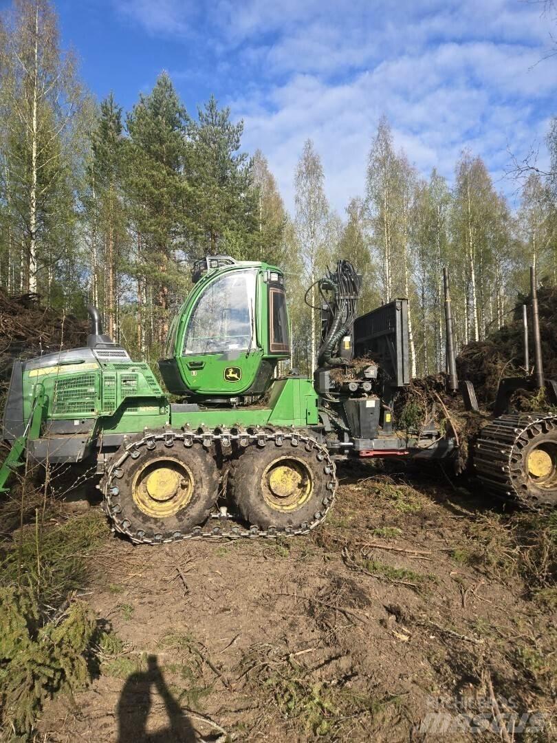 John Deere 1210 G 集运机