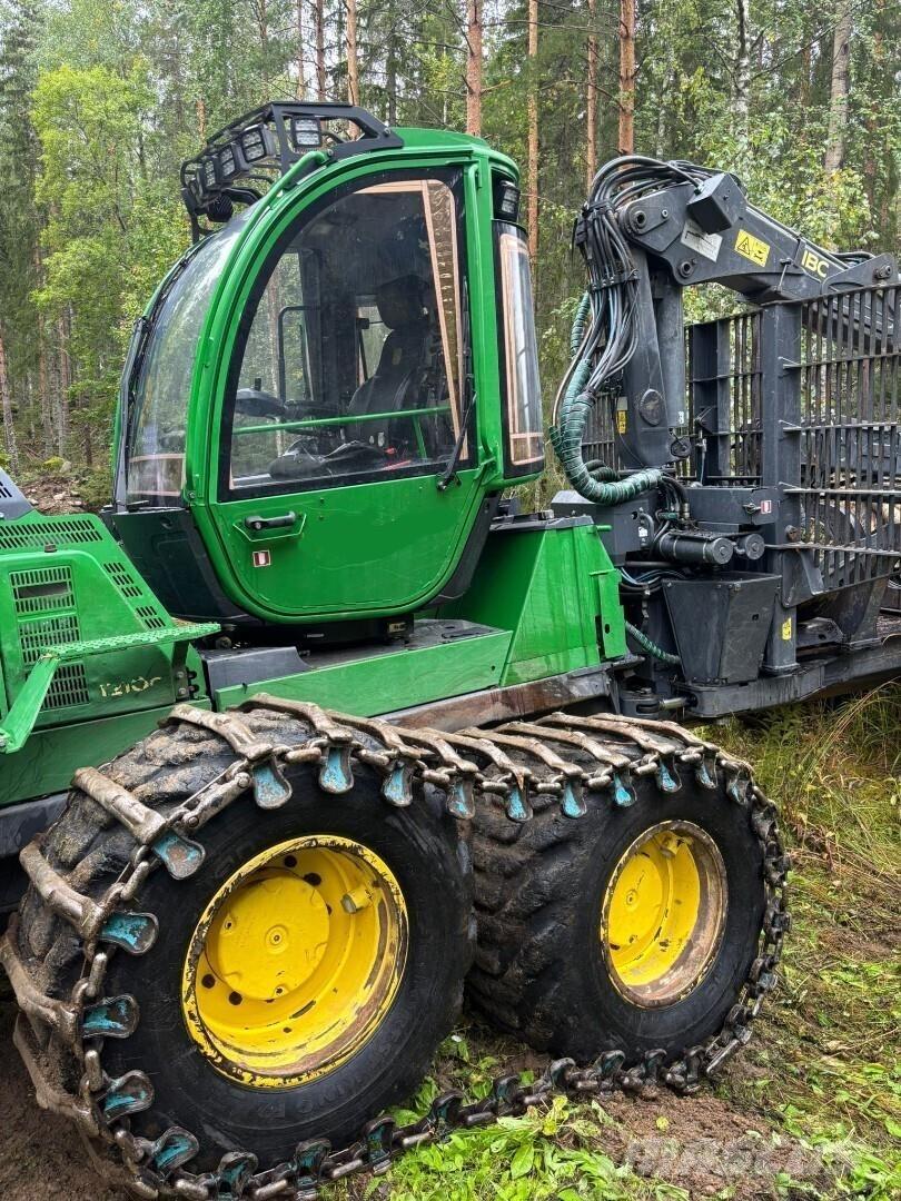 John Deere 1210G 集运机