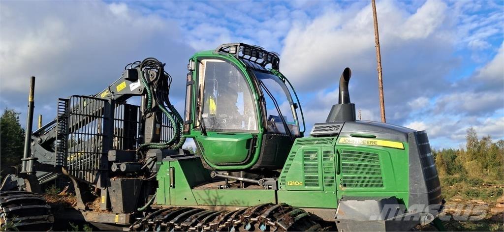 John Deere 1210G 集运机
