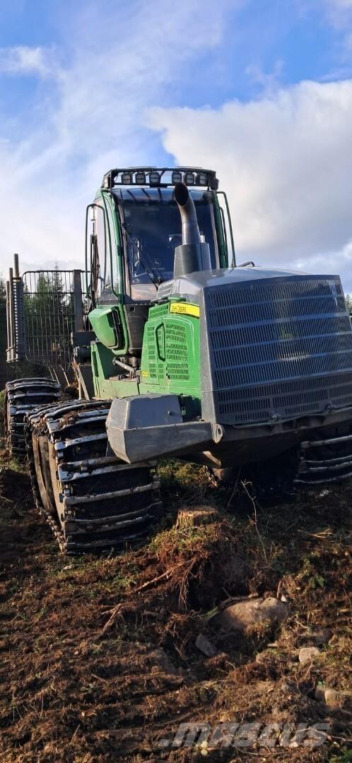 John Deere 1210G 集运机
