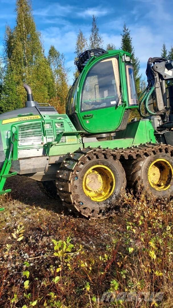 John Deere 1210G 集运机