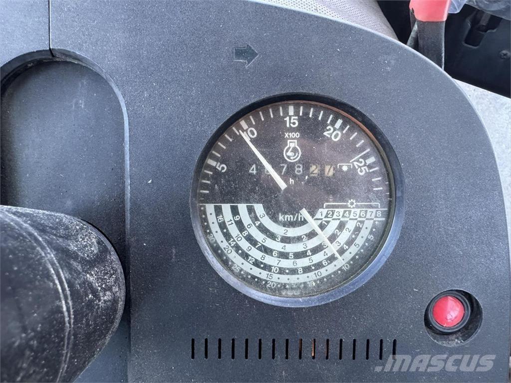 John Deere 3140 拖拉机/农用车