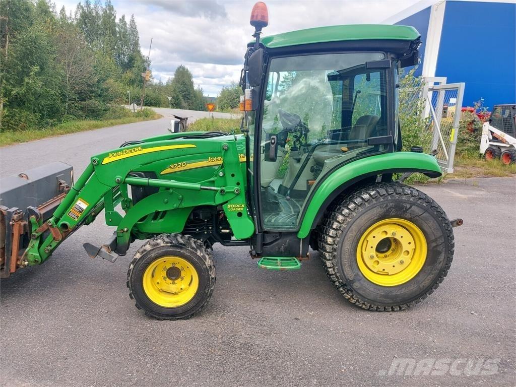 John Deere 3720 拖拉机/农用车