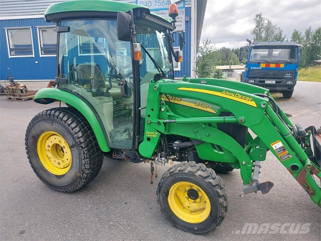 John Deere 3720 拖拉机/农用车