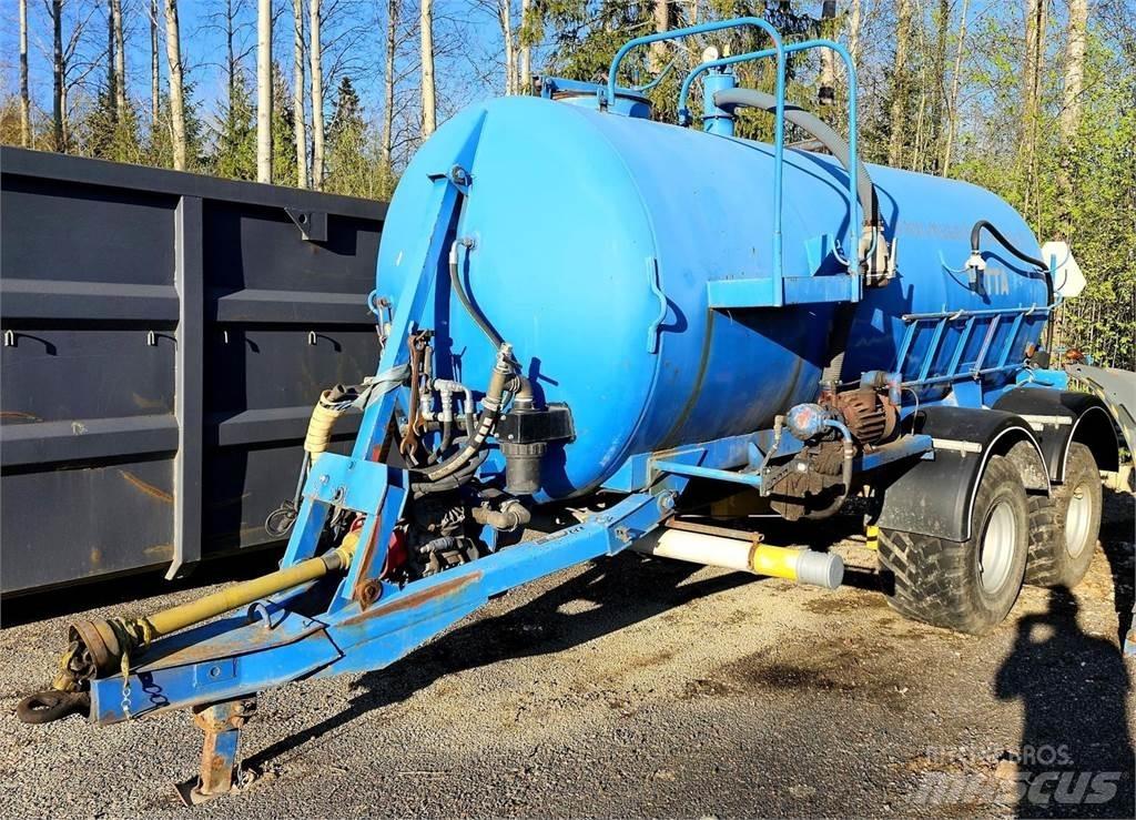  Kasteluvaunu 8m3 其他拖车