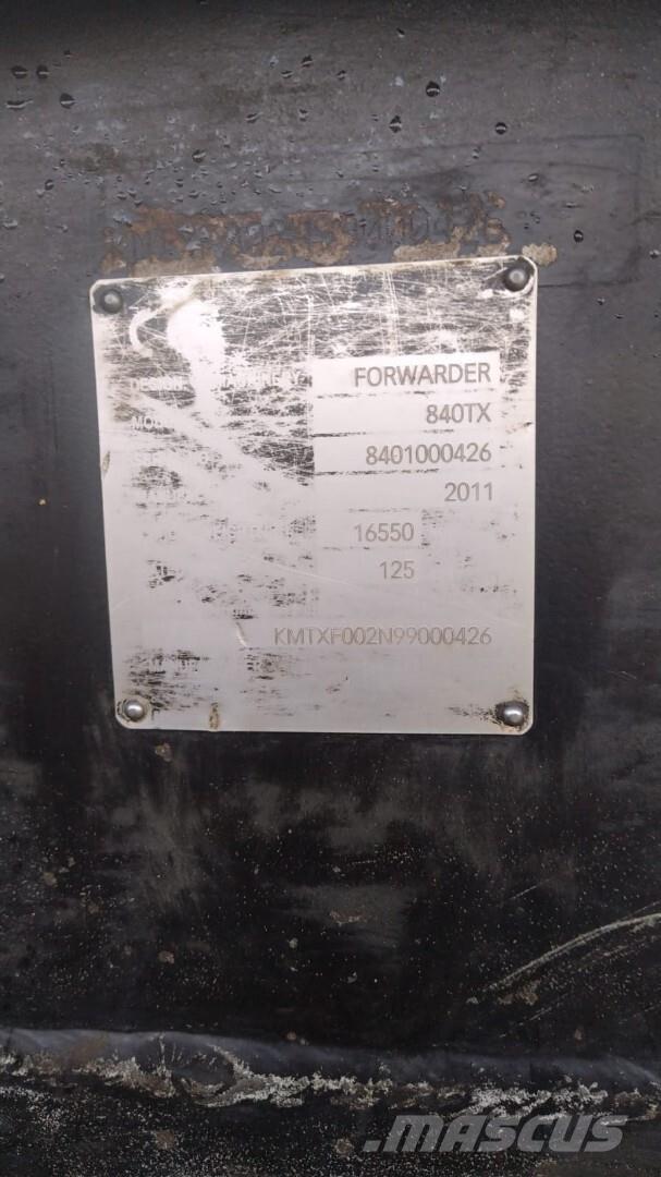 Komatsu 840 TX 集运机