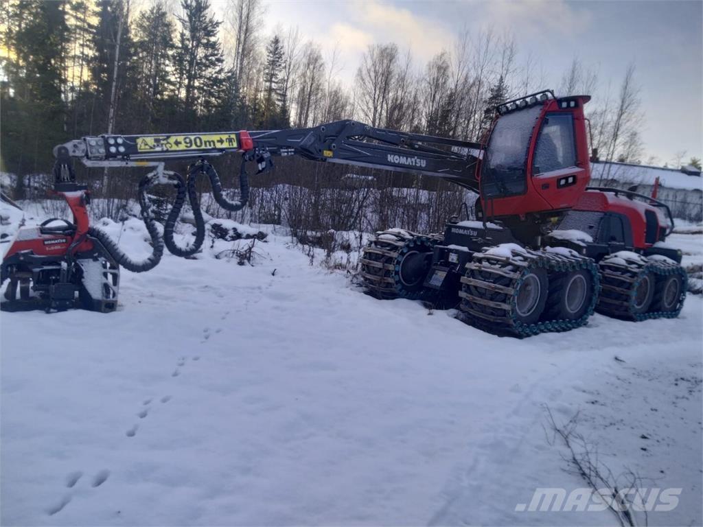 Komatsu 901 XC 收割机