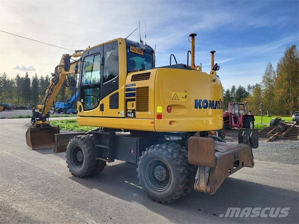Komatsu PW 148-10 轮式挖掘机