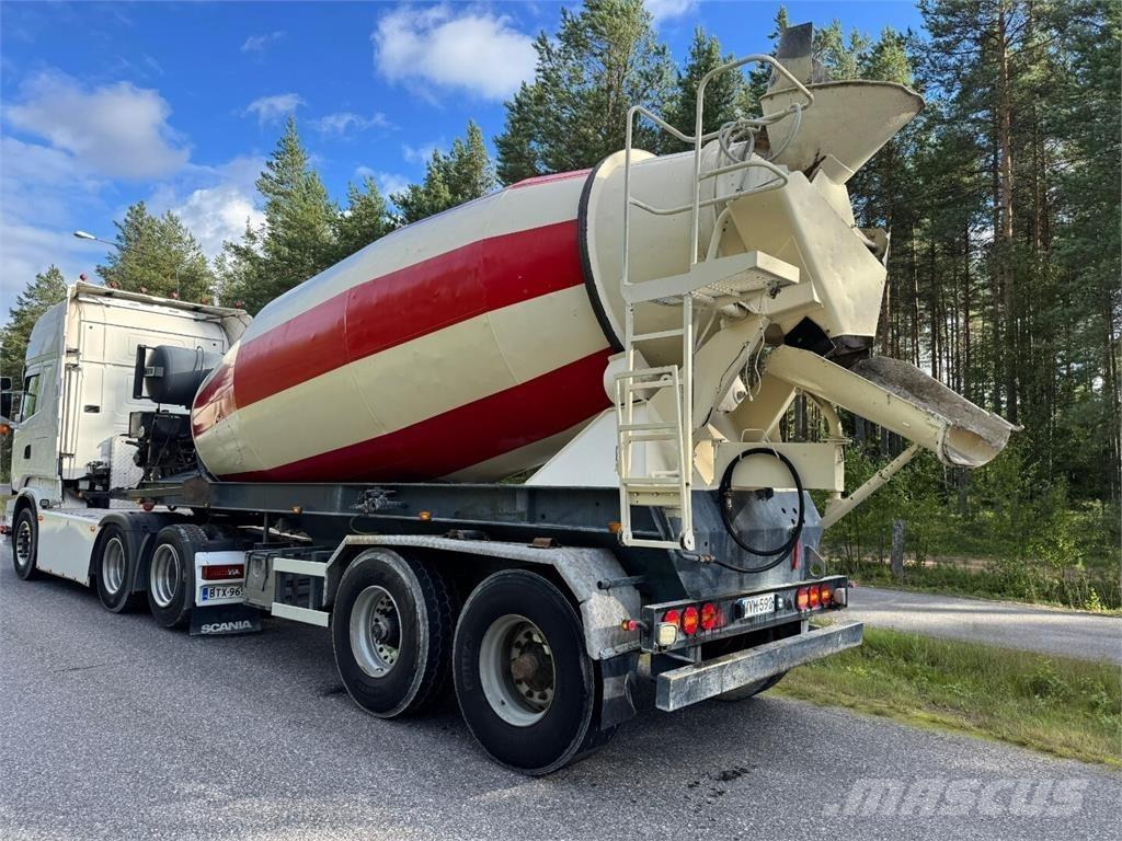 Liebherr 12m3 混凝土搅拌车