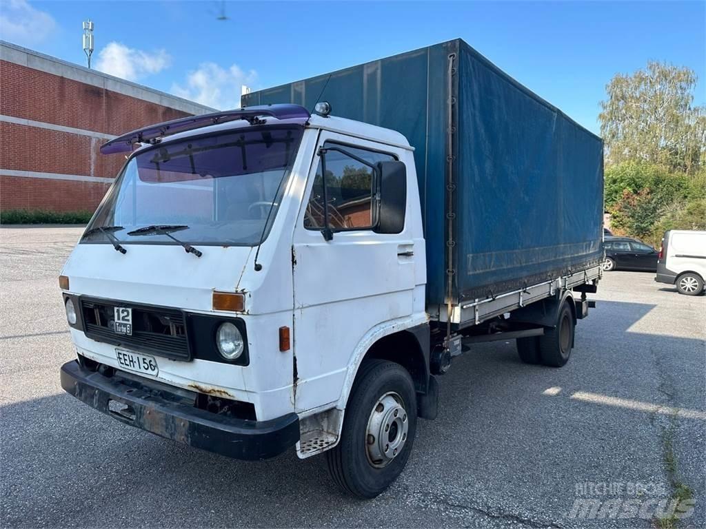 MAN Vw 9.136 篷布货车
