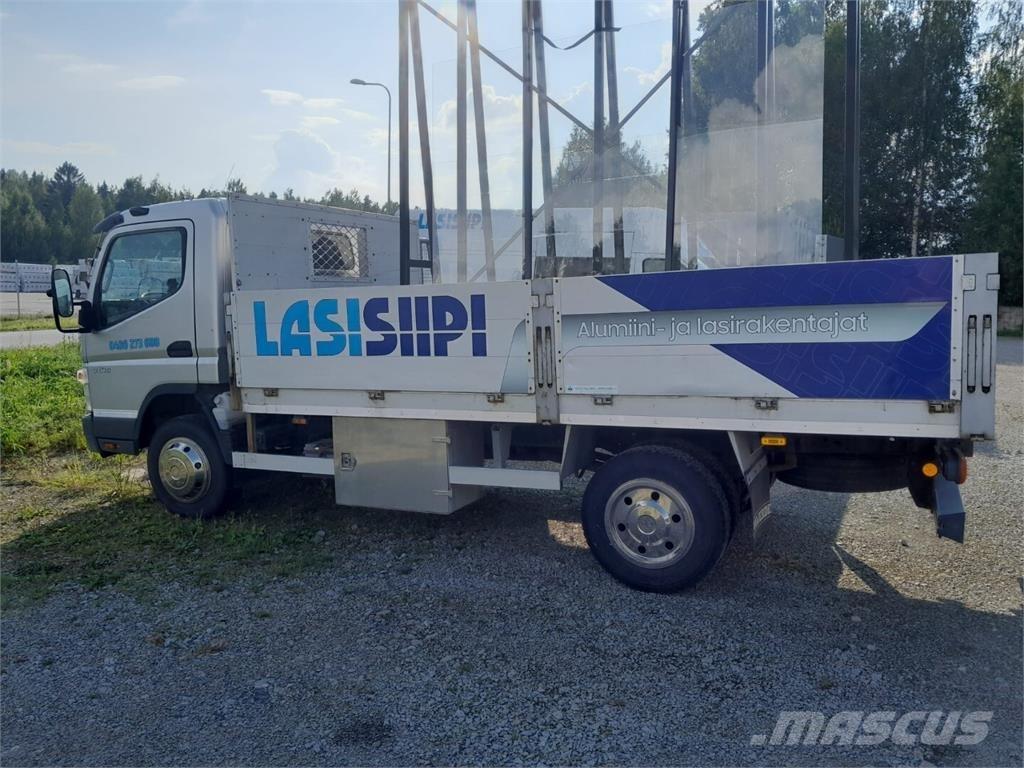 Mitsubishi Canter 皮卡车