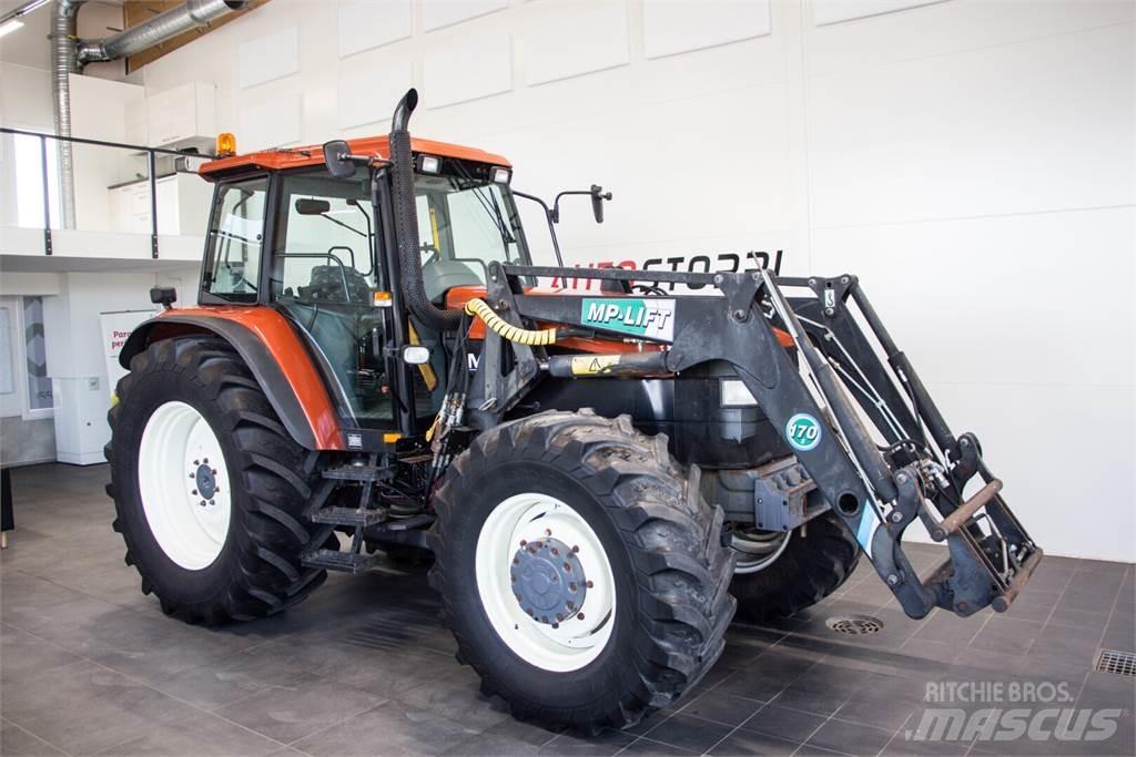 New Holland M135 拖拉机/农用车