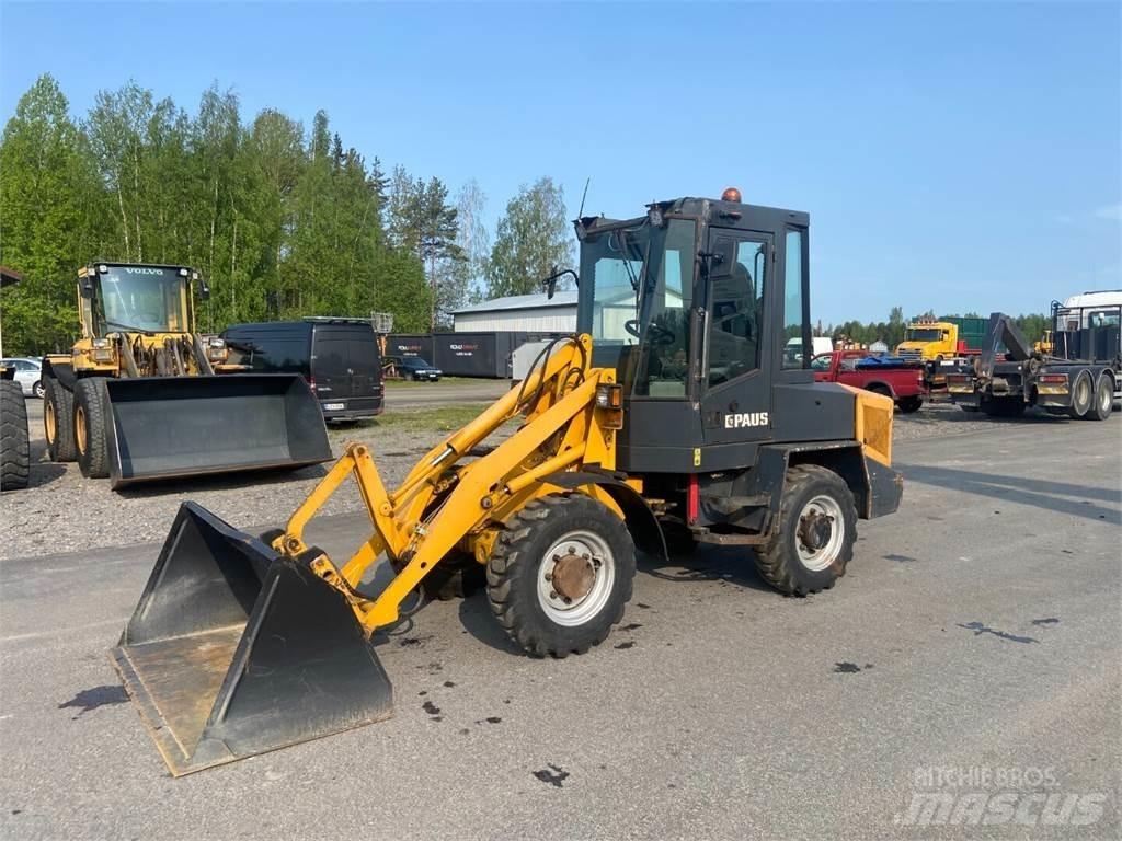 Paus RL 552 小型装载机