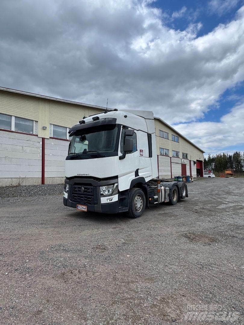 Renault T440 6x2 牵引车