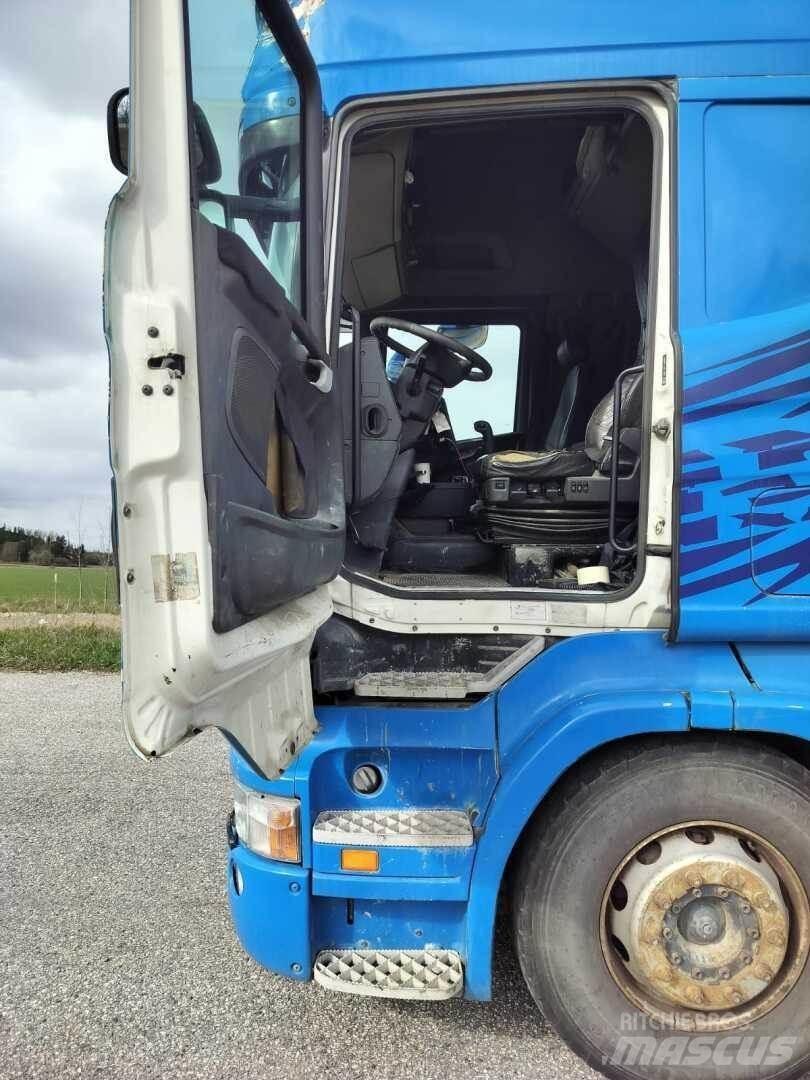 Scania R 560 6X2 牵引车