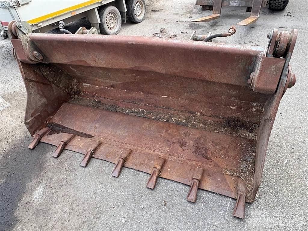 Schaeff SKL 835 轮式装载机