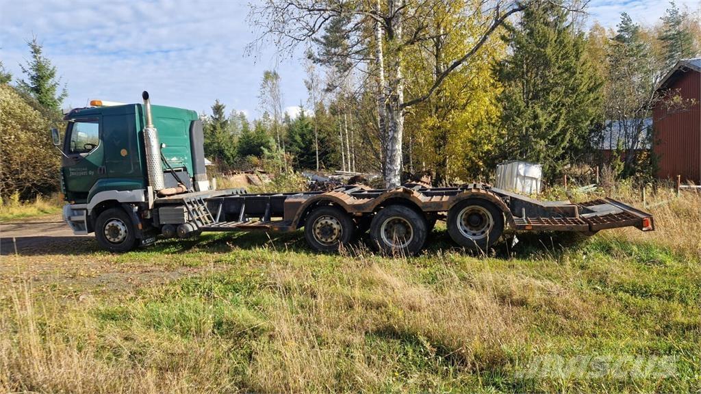 Sisu E12M 车辆运输车