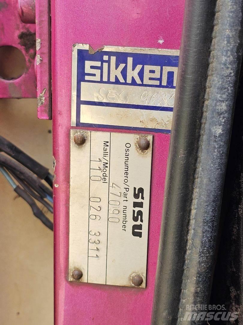 Sisu SM 510 6x2 林业运输车