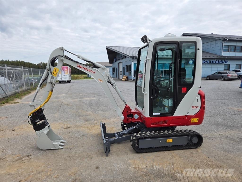 Takeuchi TB216 小型挖掘机