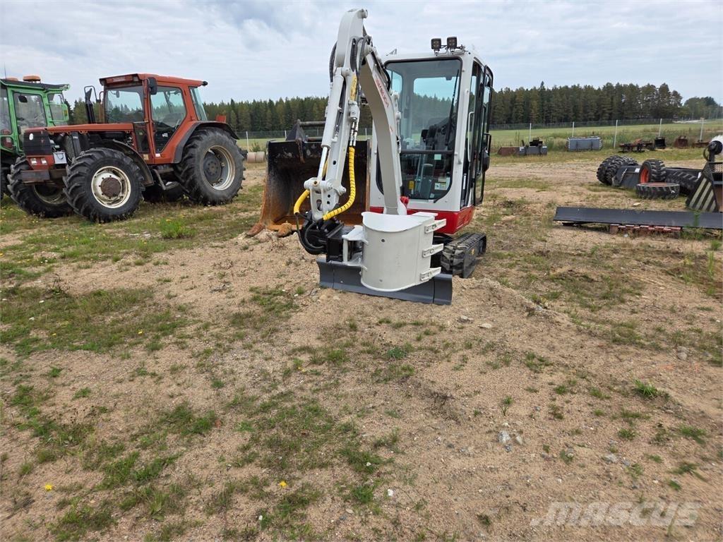 Takeuchi TB216 小型挖掘机