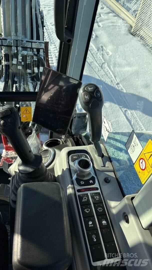Takeuchi TB335R 小型挖掘机