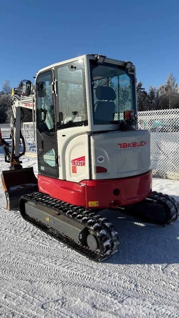 Takeuchi TB335R 小型挖掘机