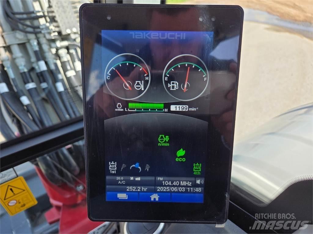Takeuchi TB350R 小型挖掘机