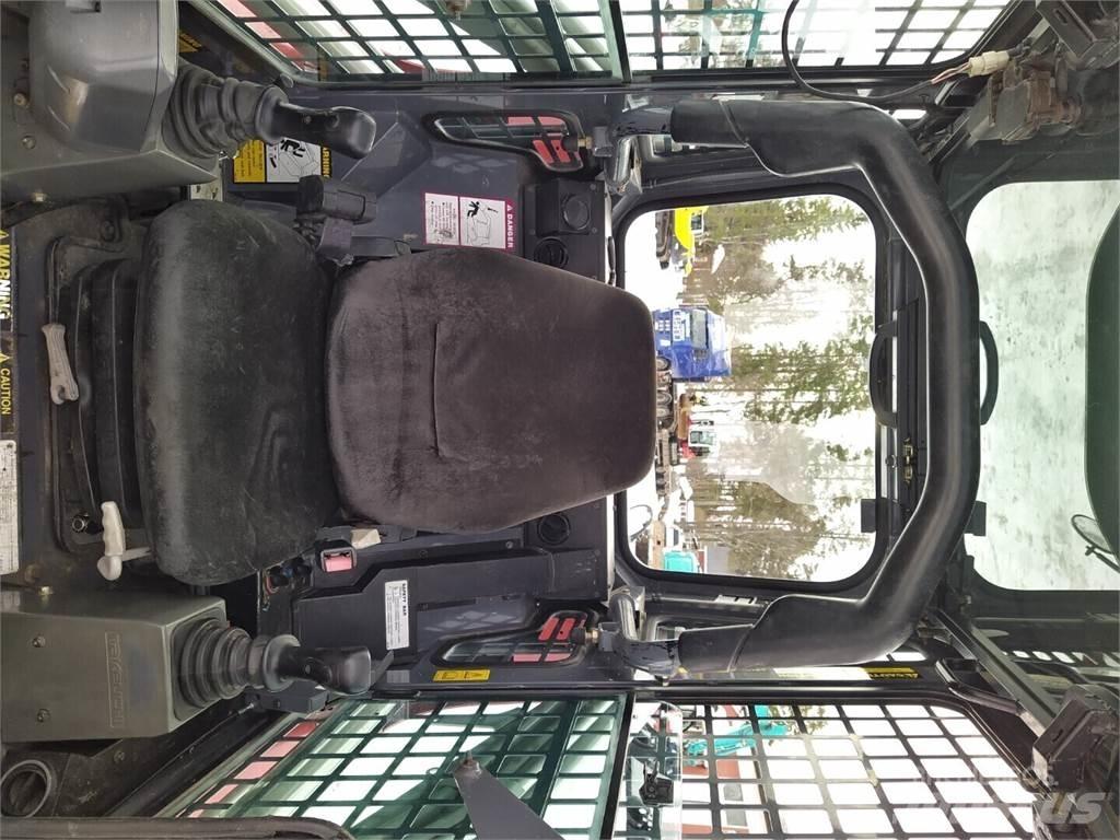 Takeuchi TL130 滑移装载机
